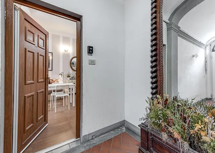 Cathedral Studio, San Lorenzo * Florencja